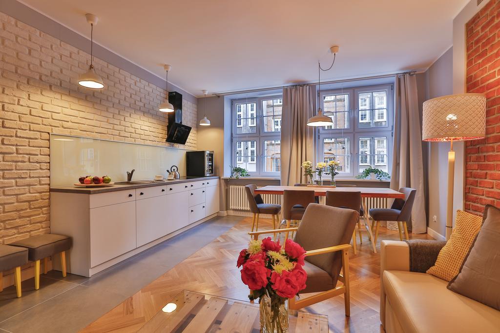 Huoneisto Apartament Bursztynowy Mariacka Old Town